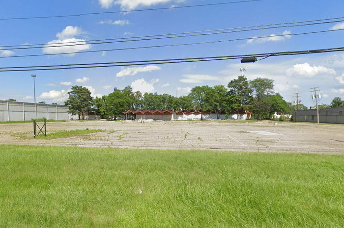 Fairlanes - 2019 Street View (newer photo)